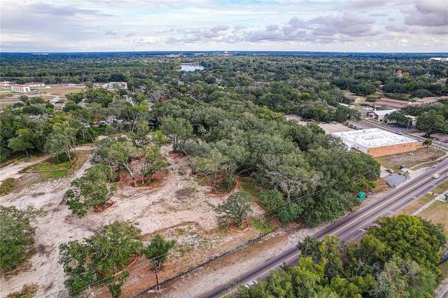 6905 & 6907 ROWLETT PARK DRIVE, Tampa, FL 33610