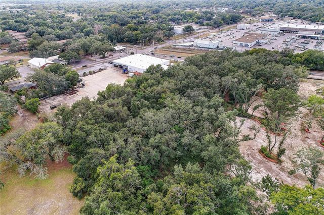 6905 & 6907 ROWLETT PARK DRIVE, Tampa, FL 33610