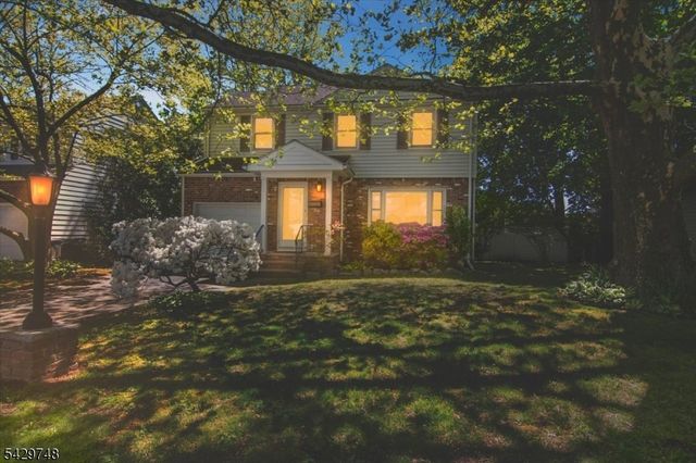 830 Collingwood Ave, Maywood Boro, NJ 07607
