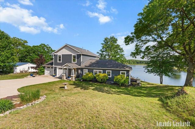 3691 Holiday Drive, Greenville, MI 48838