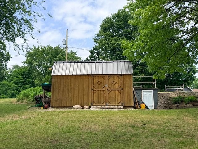 3691 Holiday Drive, Greenville, MI 48838
