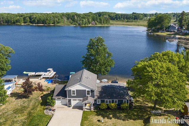 3691 Holiday Drive, Greenville, MI 48838