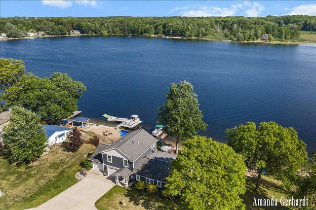 3691 Holiday Drive, Greenville, MI 48838