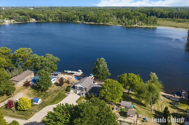 3691 Holiday Drive, Greenville, MI 48838