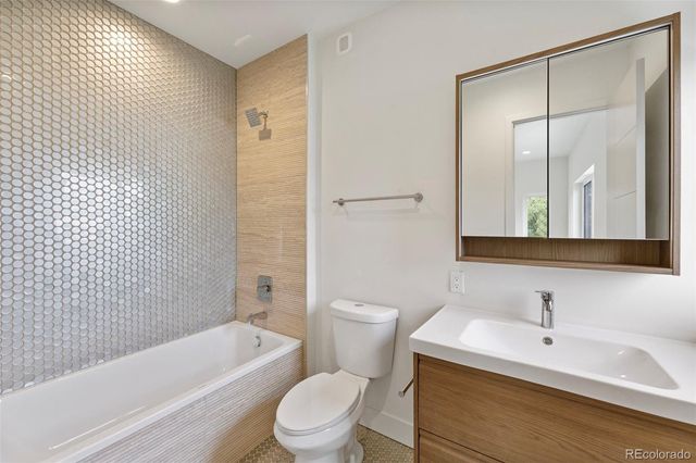 3153 W 26th Ave, Denver, CO 80211
