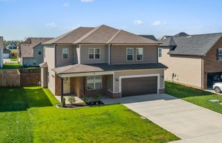 1456 Kingbird Dr, Clarksville, TN 37040