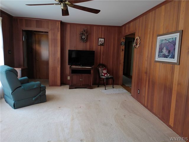 6570 Hillside Drive, Boston, NY 14127
