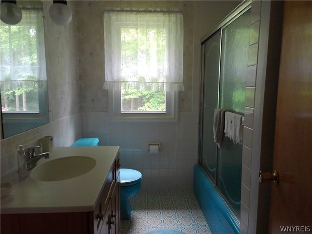 6570 Hillside Drive, Boston, NY 14127