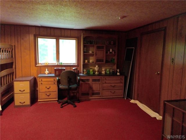6570 Hillside Drive, Boston, NY 14127