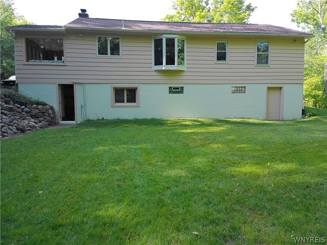 6570 Hillside Drive, Boston, NY 14127