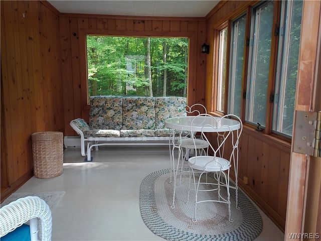 6570 Hillside Drive, Boston, NY 14127