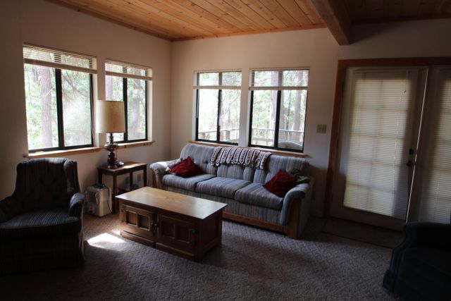 603 Legar Drive, Camp Nelson, CA 93265