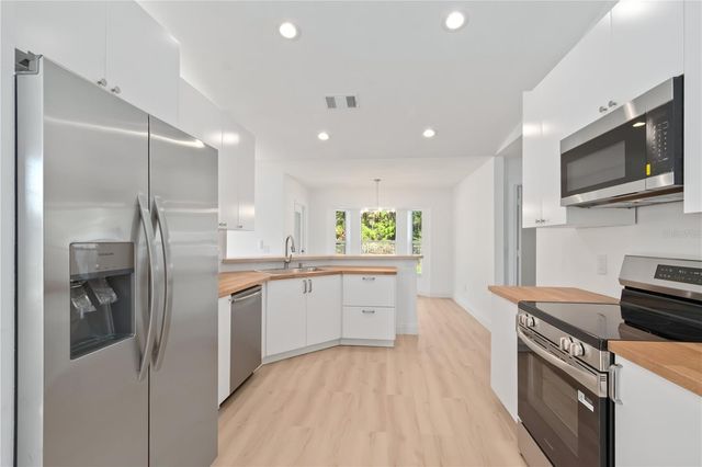 12829 SW 38TH CIRCLE, Ocala, FL 34473