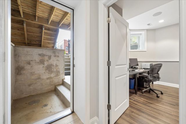 1655 W Carmen Avenue, Chicago, IL 60640