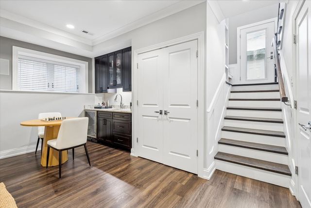 1655 W Carmen Avenue, Chicago, IL 60640
