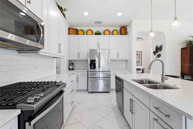 2410 STARWOOD COURT, Bradenton, FL 34211