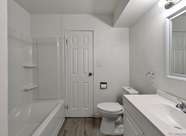7455 E Quincy Avenue 104, Denver, CO 80237