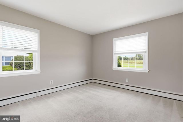 830 ALMSHOUSE RD, Warminster, PA 18974