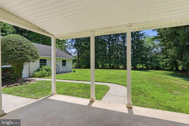 830 ALMSHOUSE RD, Warminster, PA 18974