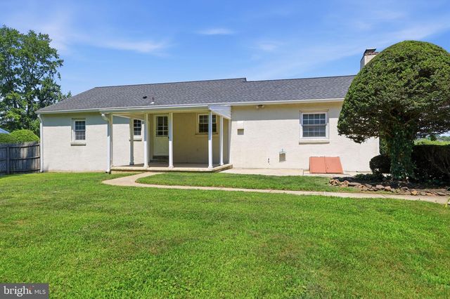 830 ALMSHOUSE RD, Warminster, PA 18974