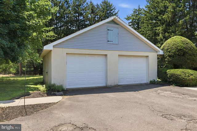 830 ALMSHOUSE RD, Warminster, PA 18974