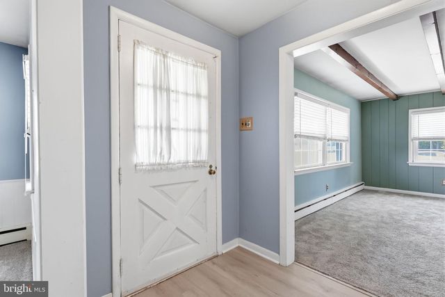 830 ALMSHOUSE RD, Warminster, PA 18974