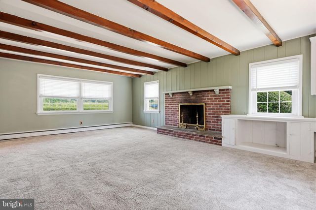 830 ALMSHOUSE RD, Warminster, PA 18974