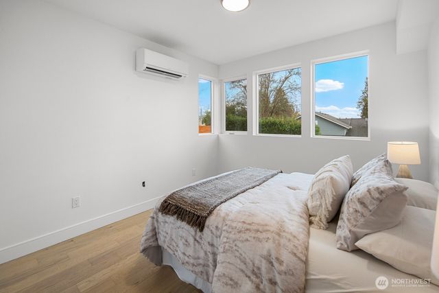 6012 B 35th Avenue NE, Seattle, WA 98115