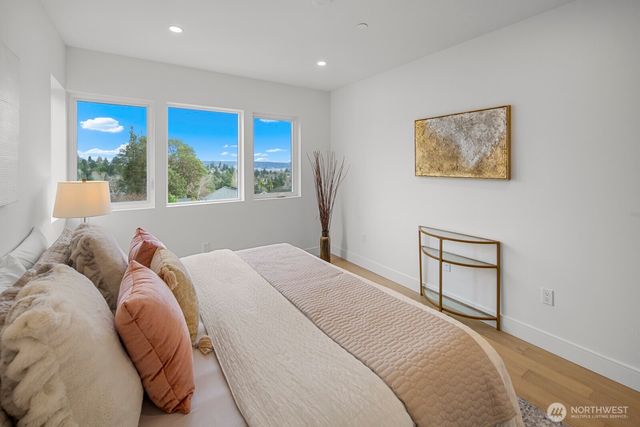 6012 B 35th Avenue NE, Seattle, WA 98115