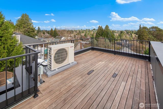 6012 B 35th Avenue NE, Seattle, WA 98115