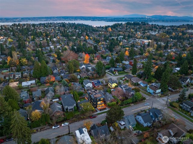 6012 B 35th Avenue NE, Seattle, WA 98115