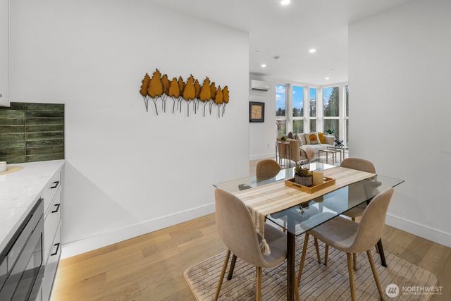 6012 B 35th Avenue NE, Seattle, WA 98115