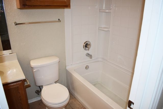 1421 Queens Brook Lane, Fort Worth, TX 76140