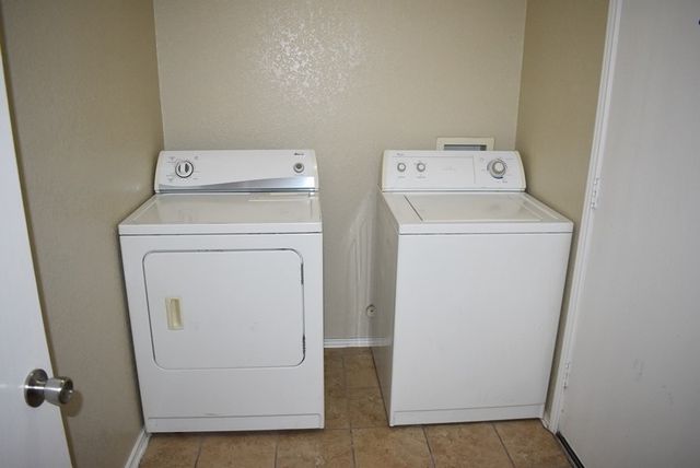 1421 Queens Brook Lane, Fort Worth, TX 76140