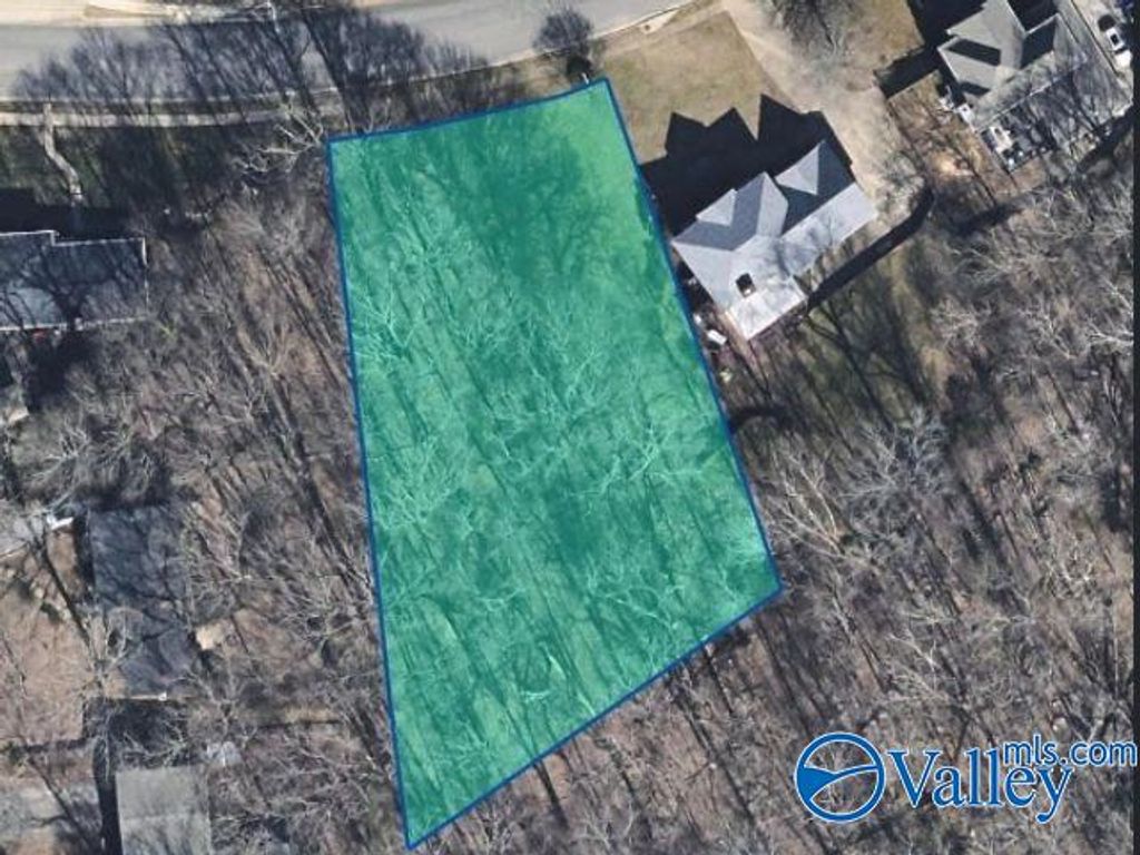 2402 Oakwood Avenue NE, Huntsville, AL 35811