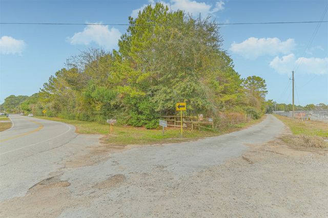 22422 Tomball Cemetery Rd, Tomball, TX 77377