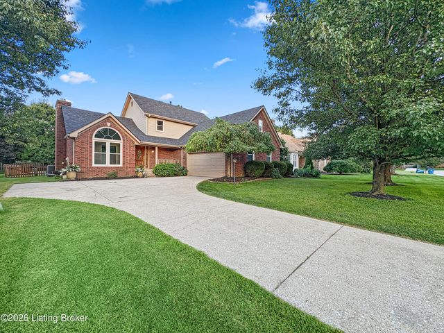 8705 Chase Tayler Pl, Louisville, KY 40299