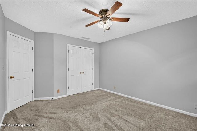 8705 Chase Tayler Pl, Louisville, KY 40299