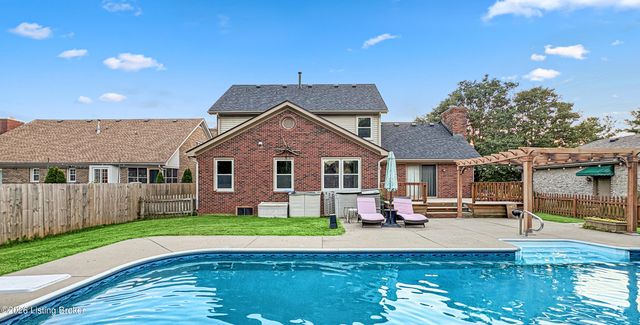 8705 Chase Tayler Pl, Louisville, KY 40299