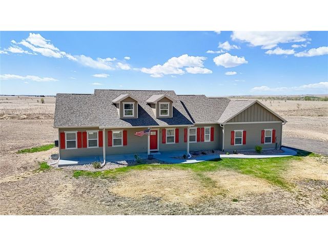 56 W 8th Ave, Byers, CO 80103
