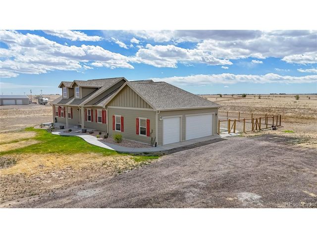 56 W 8th Ave, Byers, CO 80103
