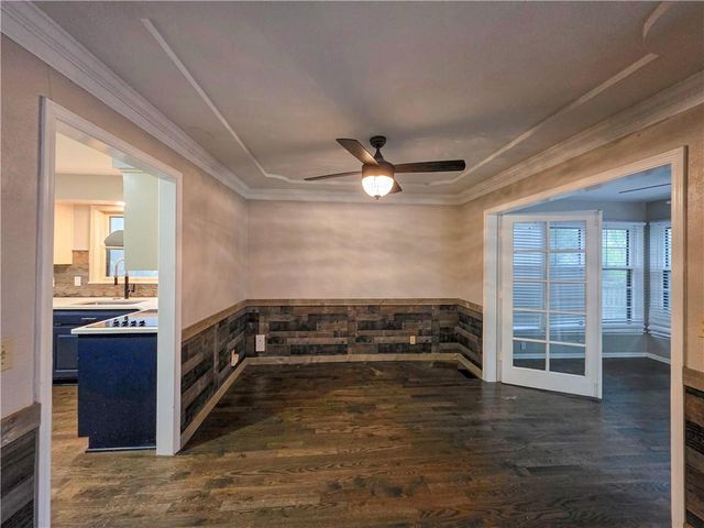 11695 Bradshaw Street, Overland Park, KS 66210
