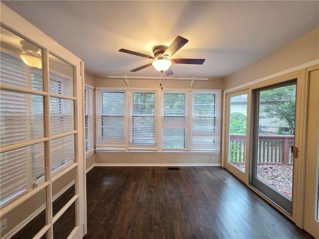 11695 Bradshaw Street, Overland Park, KS 66210