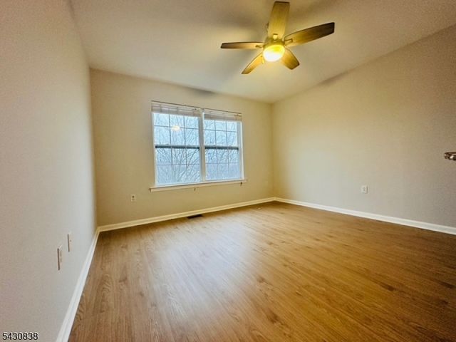 33 Ronald Dr, Franklin Twp., NJ 08873