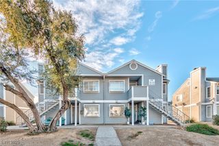 1961 Cosmic Drive 195, Las Vegas, NV 89115