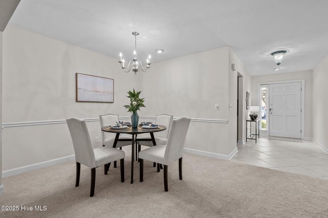 227 N Knoll Road N, Southern Pines, NC 28387