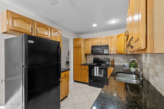 227 N Knoll Road N, Southern Pines, NC 28387