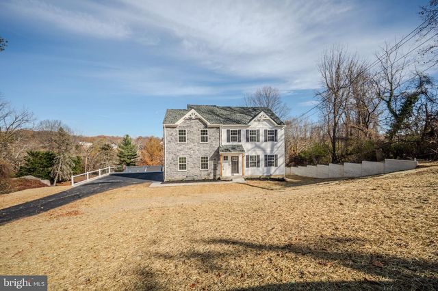 6 SHELDON DR, Newark, DE 19711