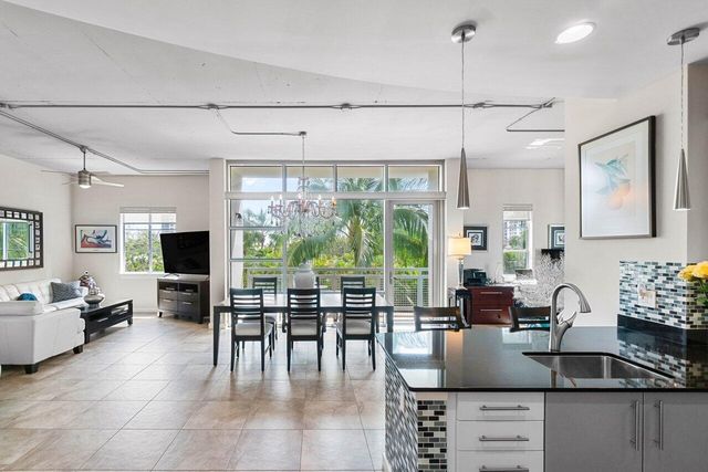 335 SE 6th Avenue 304, Delray Beach, FL 33483