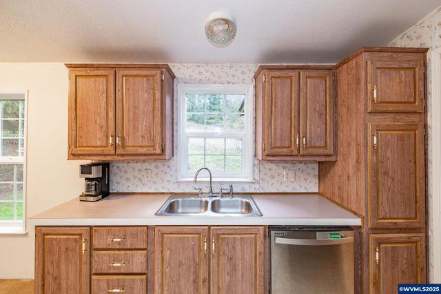 32981 Mount Pleasant Rd, Lebanon, OR 97355